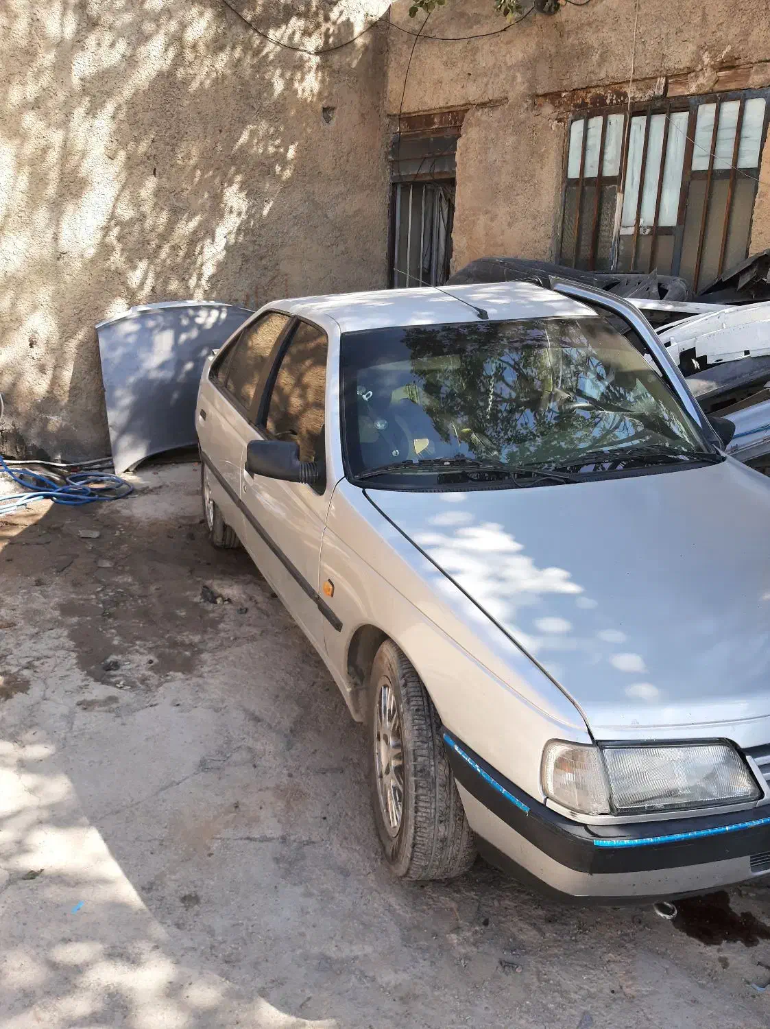 فروش پژو 405 دوگانه کارخانه مدل 90|خودرو سواری و وانت|شیراز, شهرک امیر کبیر|دیوار