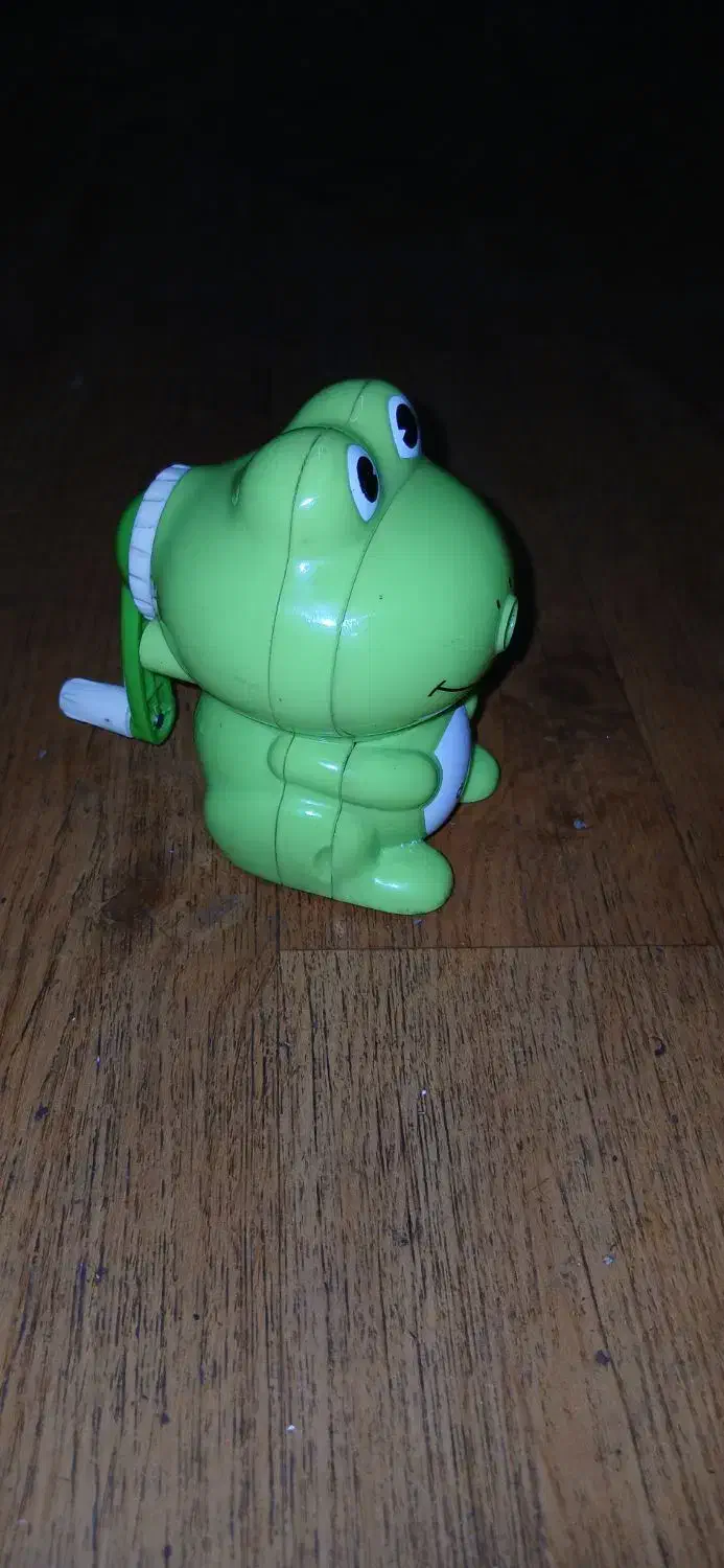 مداد تراش خارجی|لوازم التحریر|رشت, دباغیان|دیوار