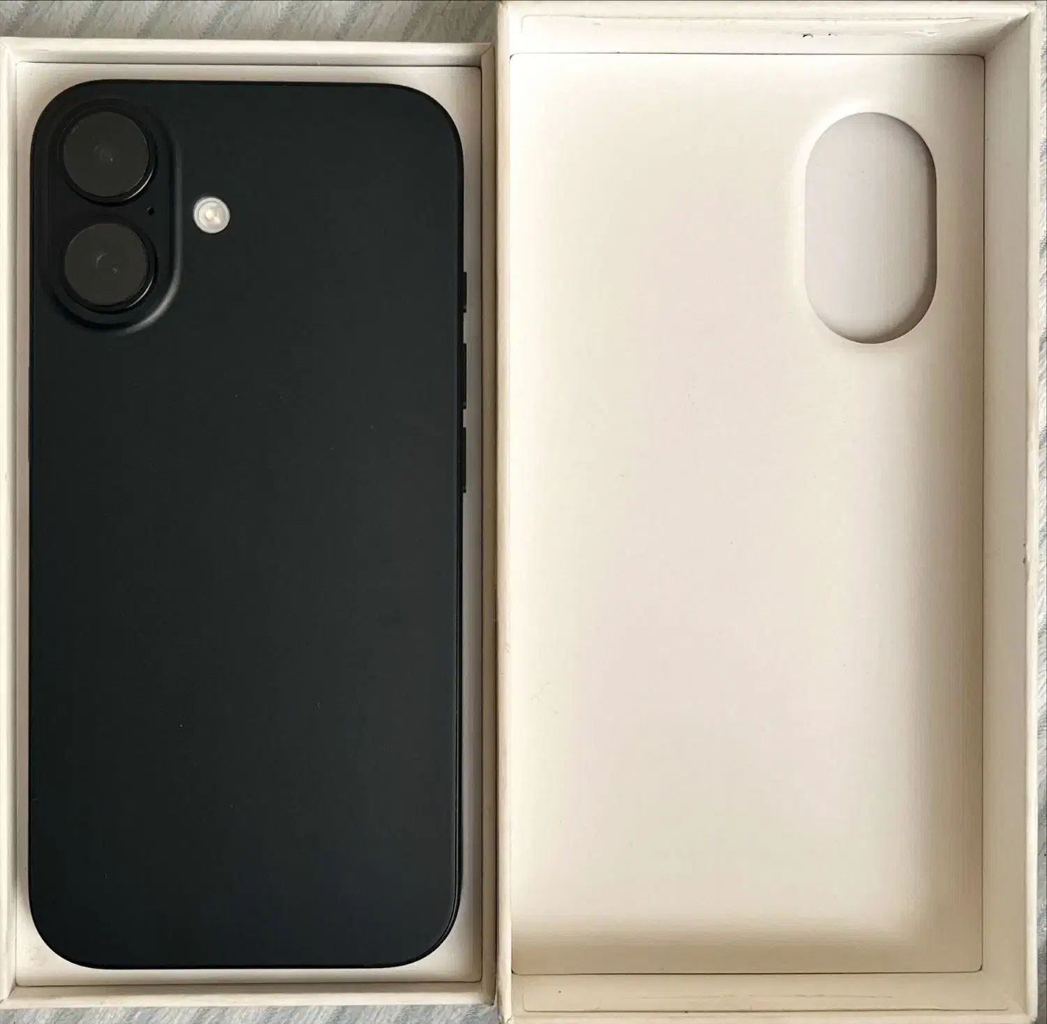 iPhone 16 256 gig Blak|موبایل|تهران, آذری|دیوار