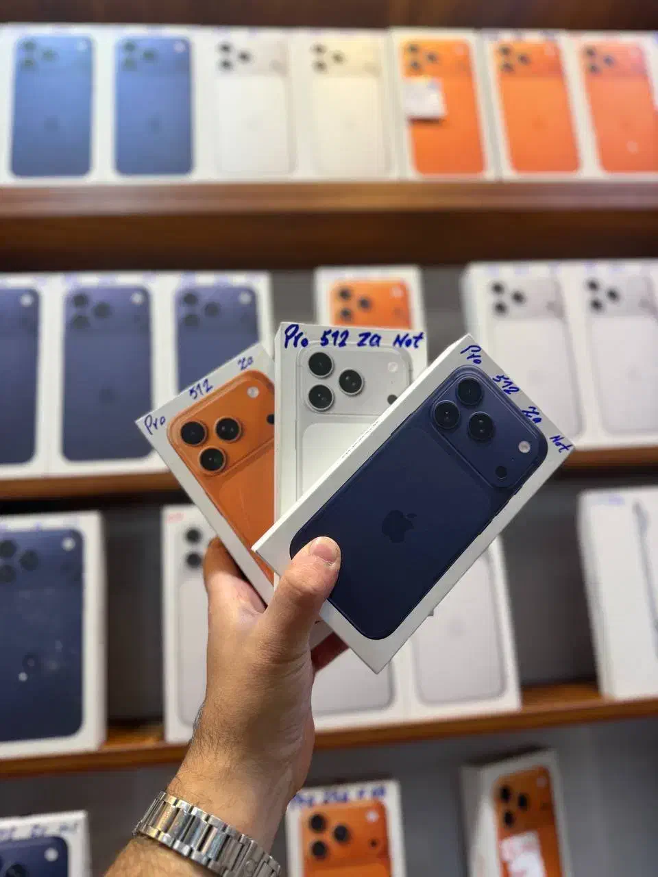 اپل پرو مرکز محصولات اپل ایفون 17proMax و|موبایل|کرج, اصفهانیها|دیوار