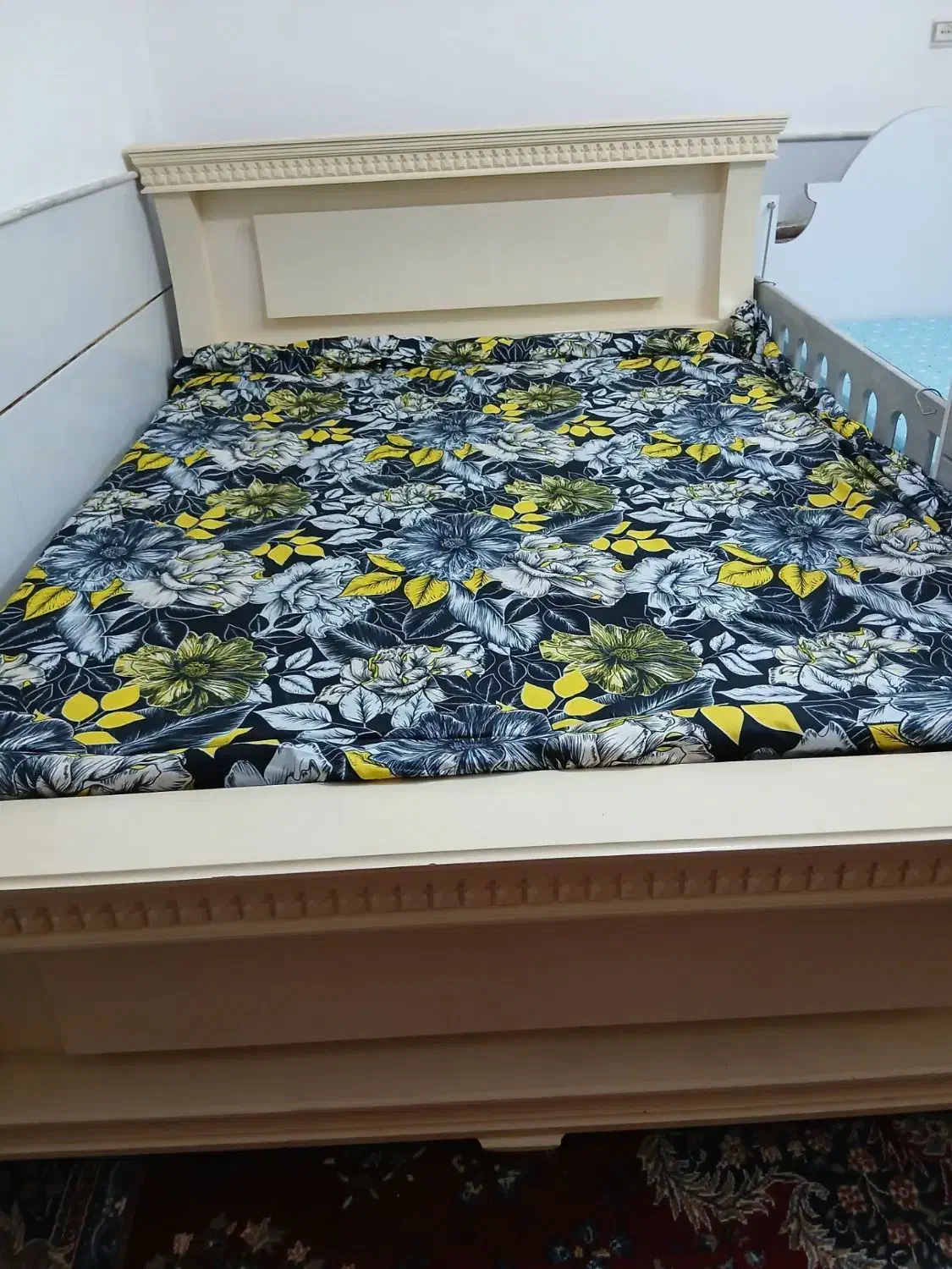 سرویس تخت خواب|تخت و سرویس خواب|سمنان, |دیوار