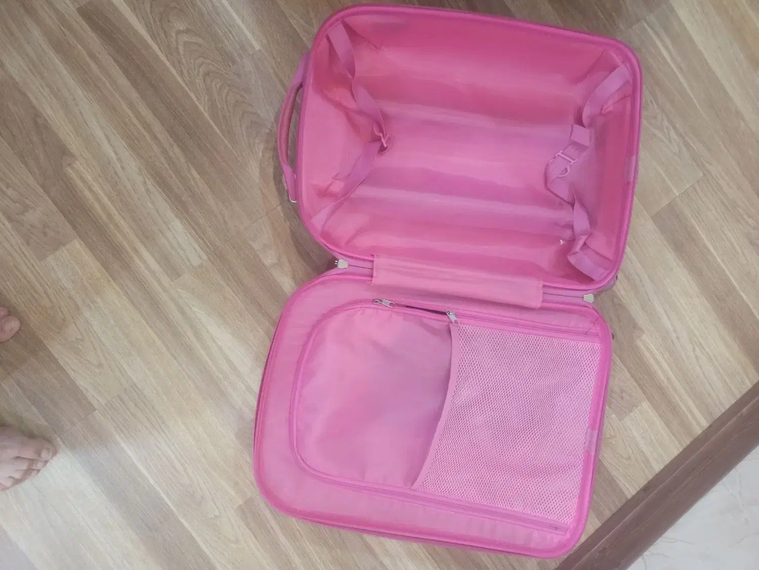 چمدان دخترانه|کیف، کفش، کمربند|بندرعباس, |دیوار