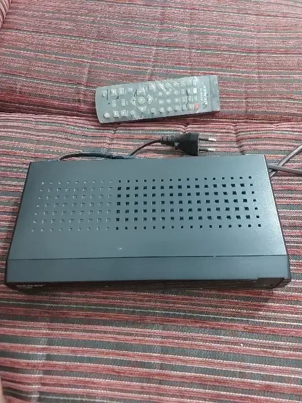 دستگاه دیجیتال کاملا سالم|صوتی و تصویری|رشت, کوی فکوری|دیوار