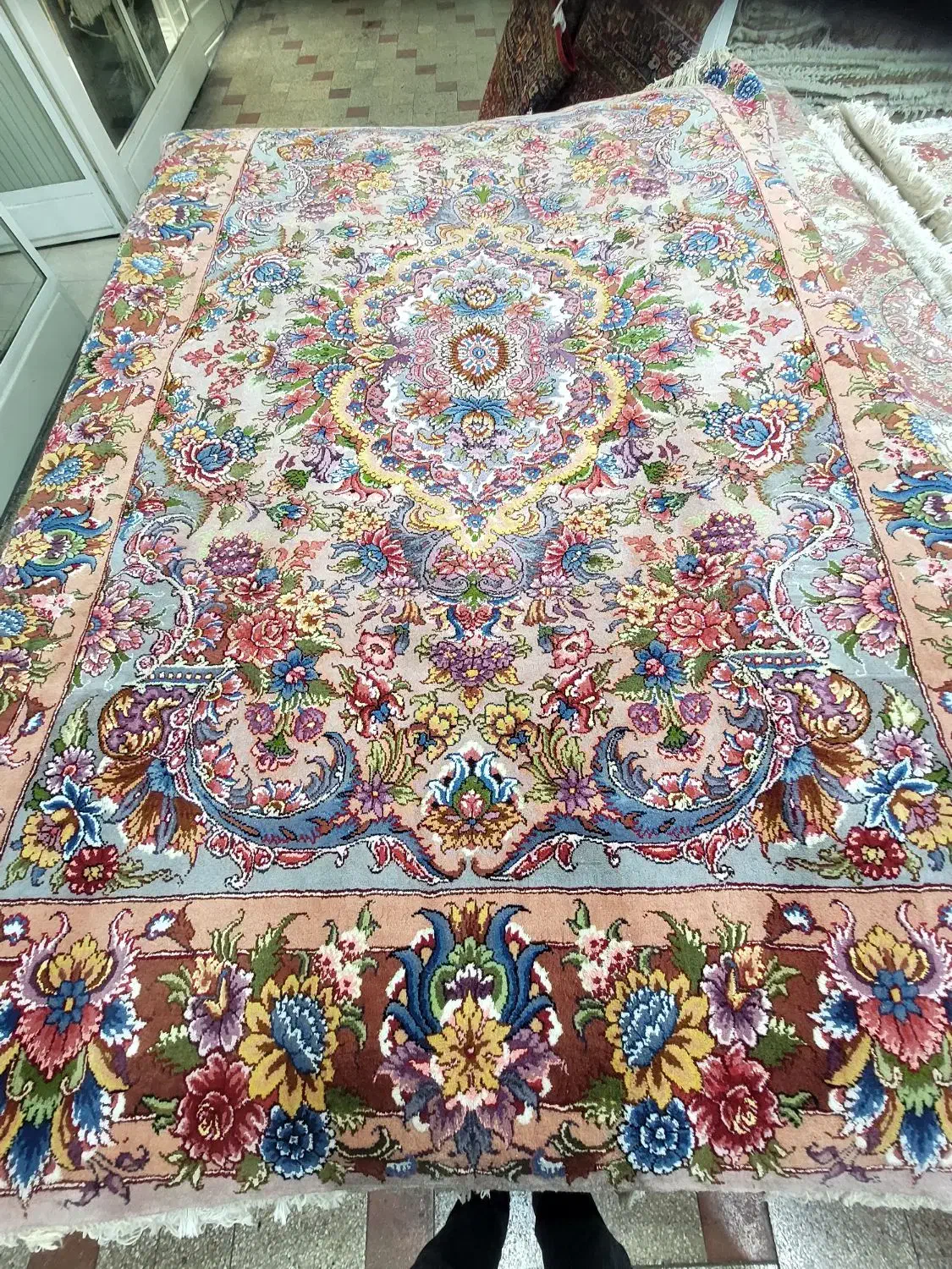 ۹ متری نقشه خطیبی(فرش پورمحمد)|فرش|تبریز, |دیوار