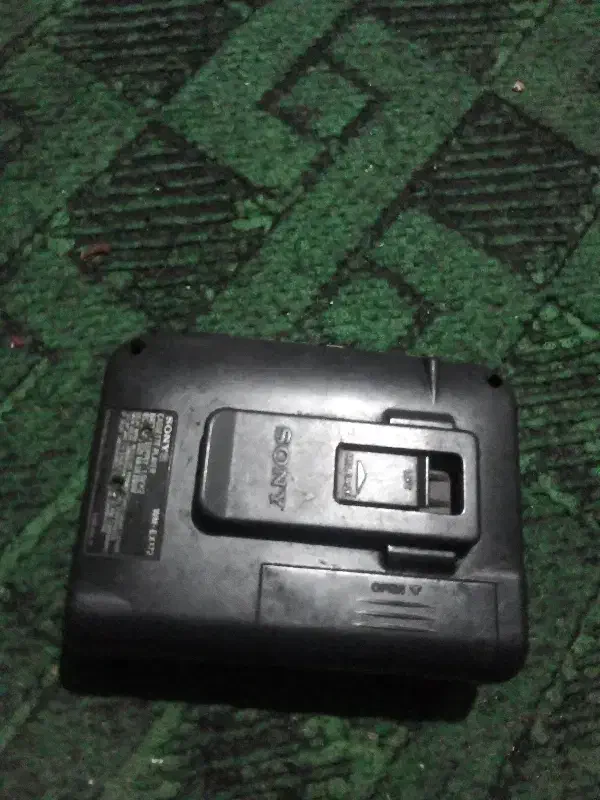 واکمن سونی|کلکسیون اشیاء عتیقه|بندرعباس, |دیوار