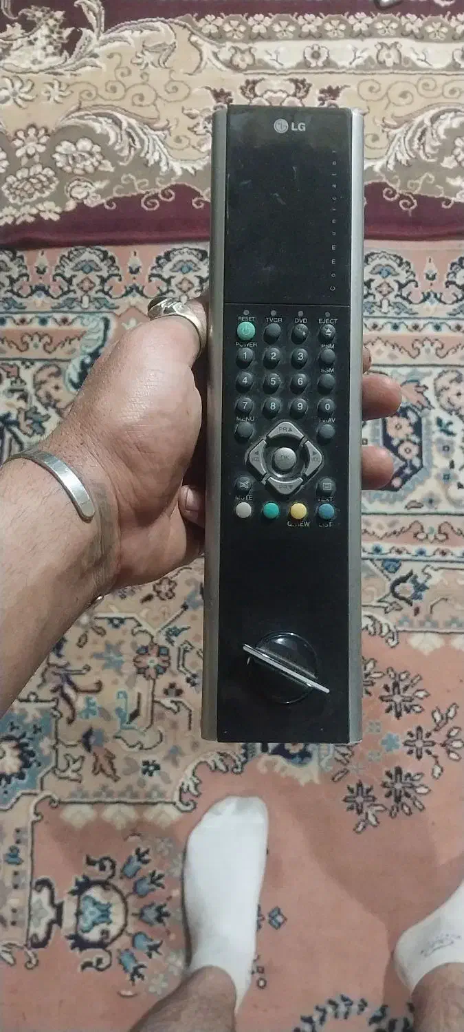 تلویزیون ۳۲ اینچ ویدیو.و سی دی خور|تلویزیون و پروژکتور|الوند, |دیوار