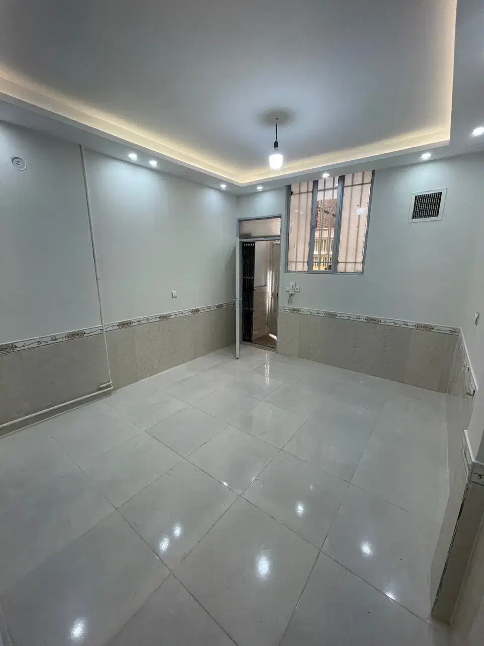 اجاره آپارتمان ۴۵ متری حصارک پایین|اجارهٔ آپارتمان|اسلامشهر, شهرک سعیدیه|دیوار