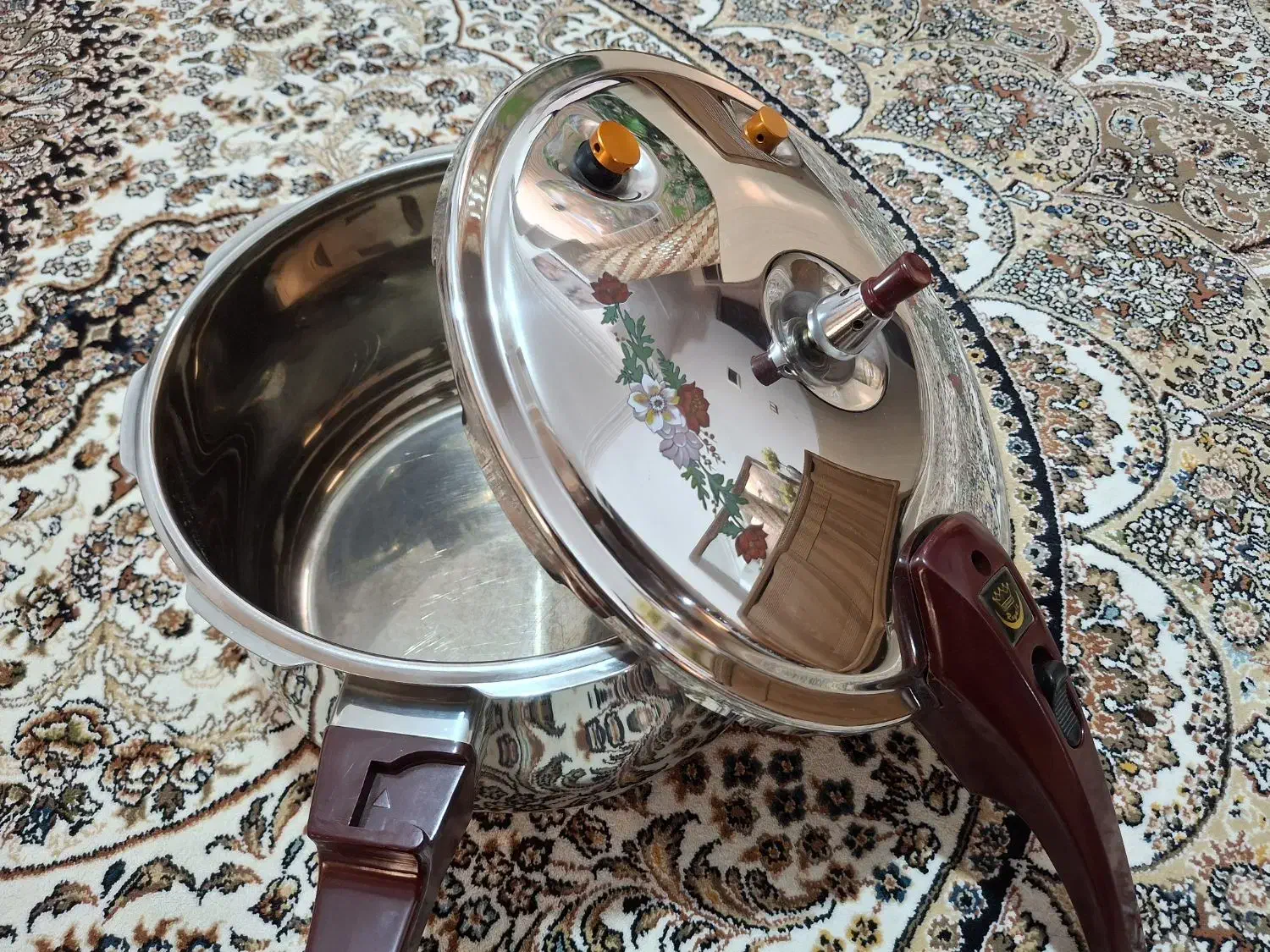 زودپز ۹لیتری رویال در حد نو|ظروف پختوپز|فسا, |دیوار