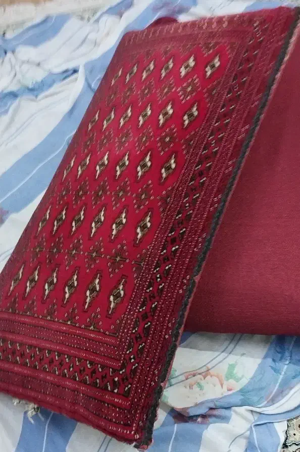 پشتی|پشتی|اصفهان, بهارستان|دیوار