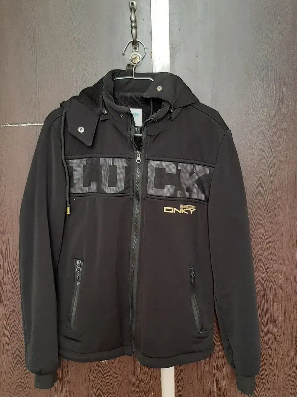 کاپشن نو نو نو گرم و جنس مشتی|لباس|گناباد, |دیوار