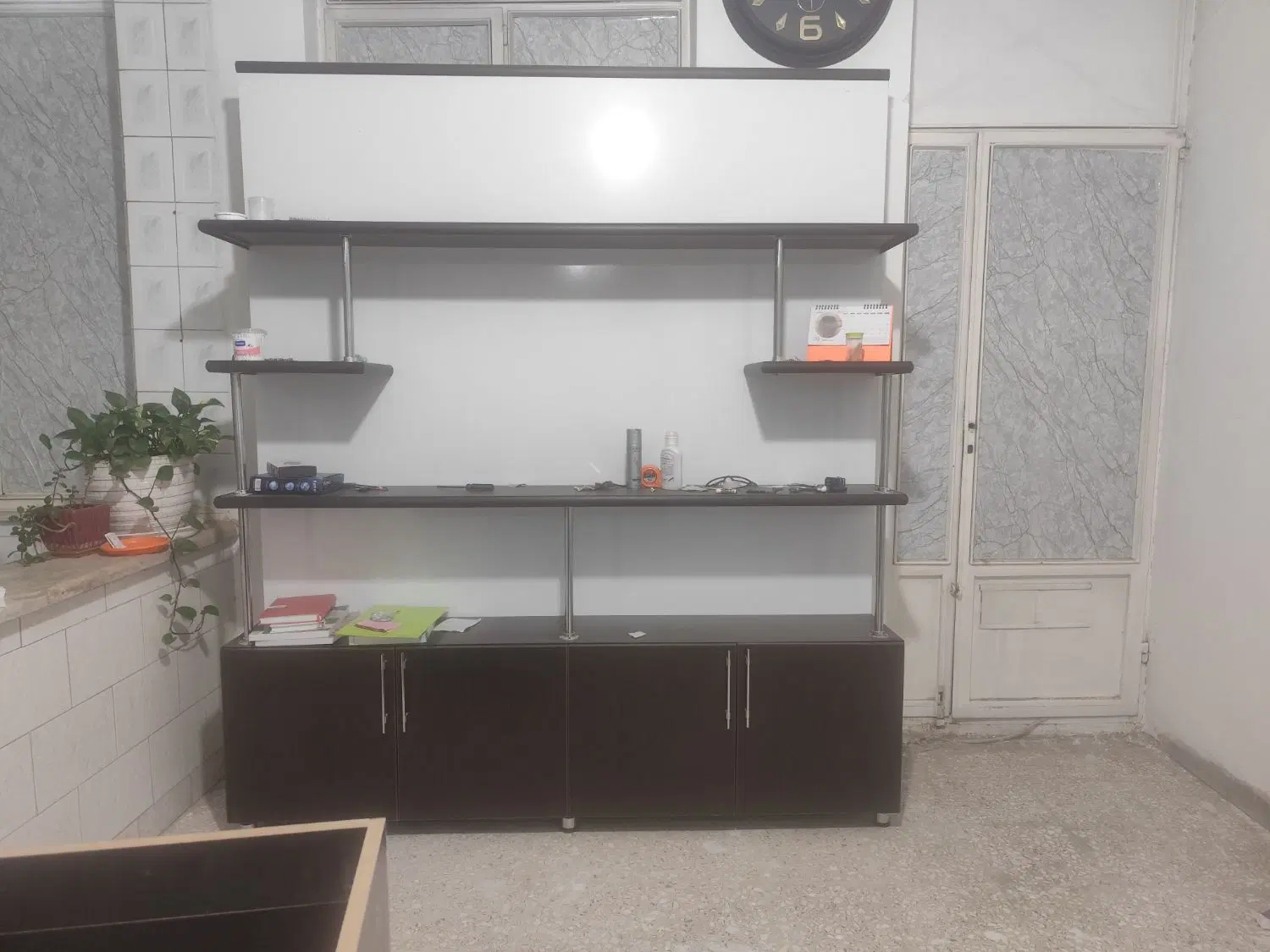 میز تلویزیون مخصوص مصارف اداری وخانگی|دفتر کار|کرمانشاه, |دیوار