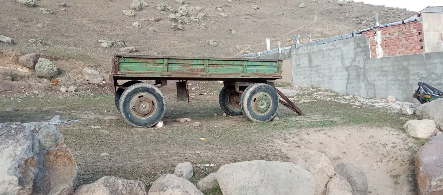 تریلی تراکتور تمیز و سالم|ماشینآلات صنعتی|سرعین, |دیوار