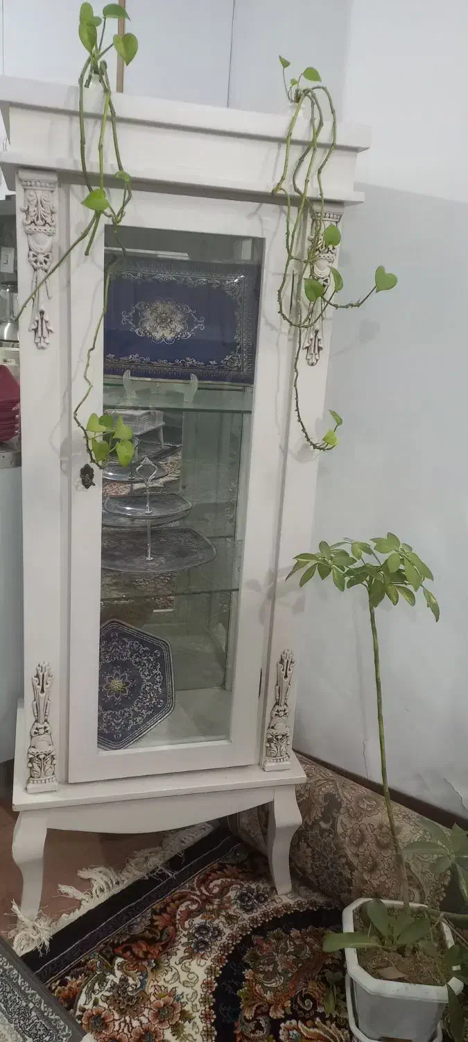 ویترین درحد نو|بوفه، ویترین، کنسول|اصفهان, همتآباد|دیوار