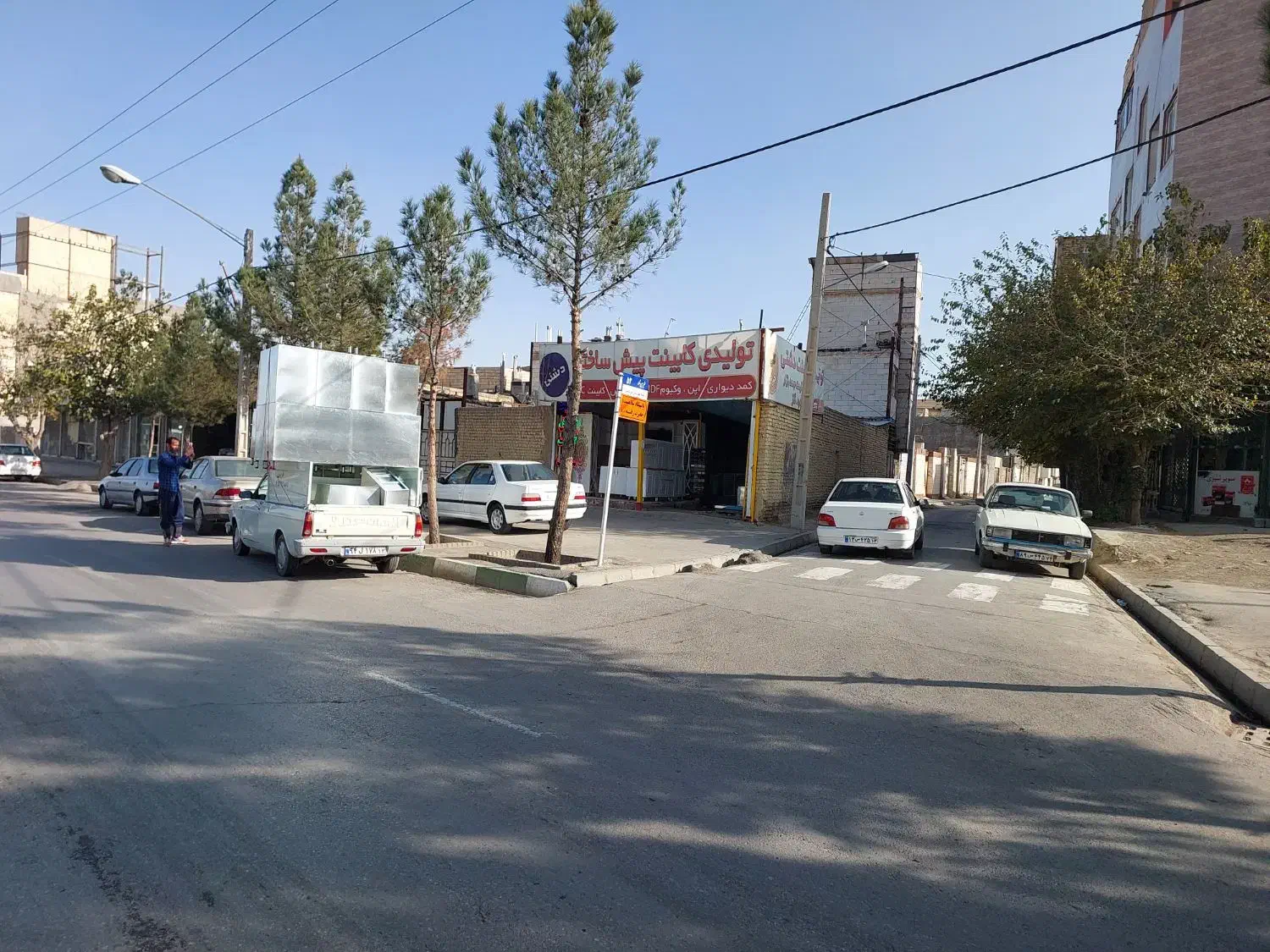 مغازه فروشی نبش طبرسی شمالی۵۳روبروی ایستگاه اتوبوس|فروش مغازه و غرفه|مشهد, شهید قربانی|دیوار