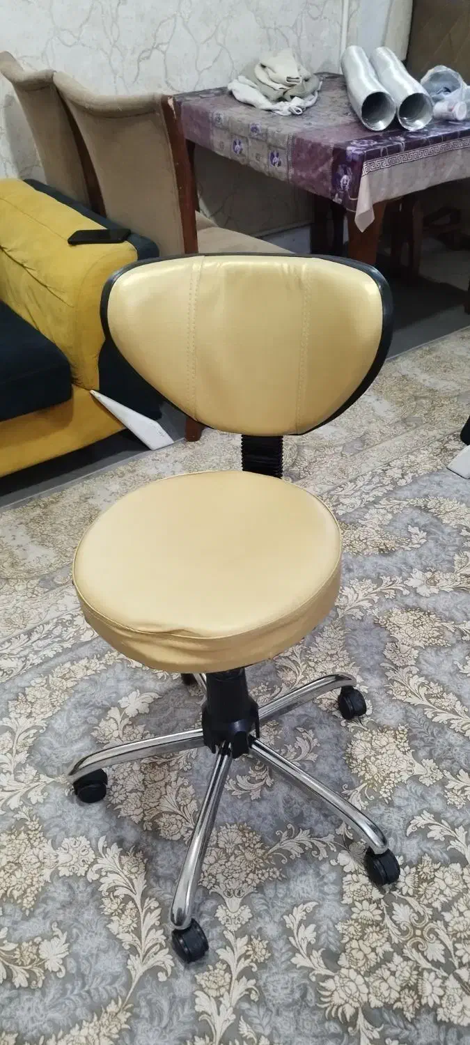 صندلی چرخشی|میز تحریر و کامپیوتر|محمدشهر, همایون ویلا|دیوار