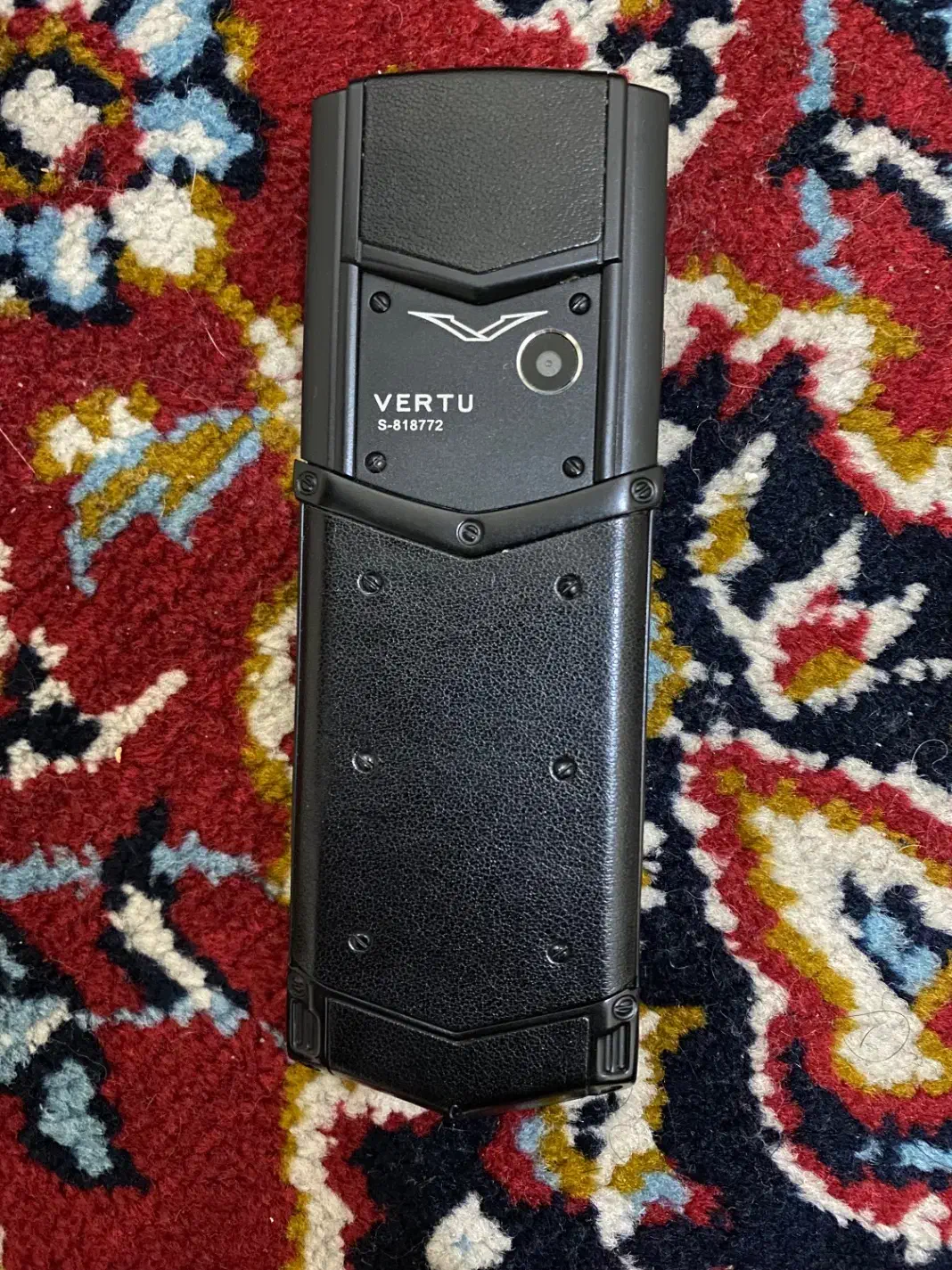 گوشی طرح ورتو تمام مشکی|موبایل|همدان, |دیوار