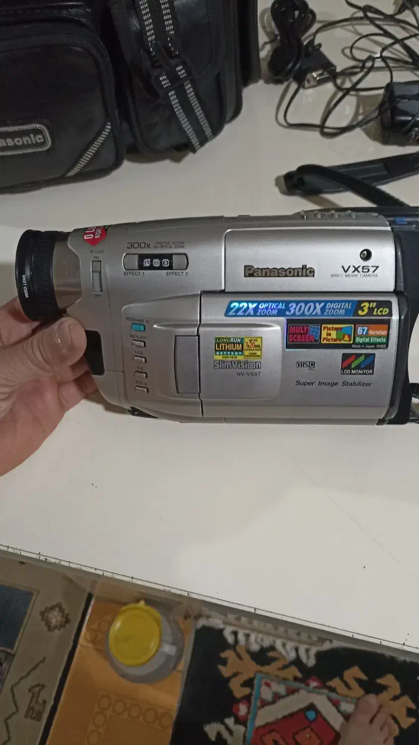 دوربین هندی کم پاناسونیک|دوربین عکاسی و فیلم‌برداری|نسیم‌شهر, |دیوار