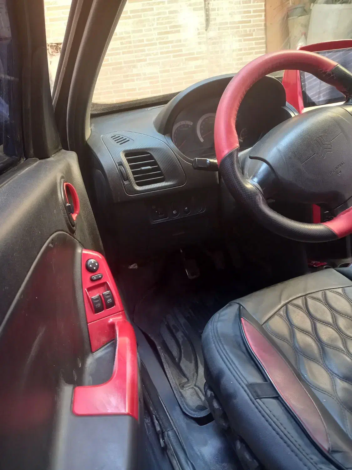 کوییک ۱۴۰۰|خودرو سواری و وانت|زاهدان, |دیوار