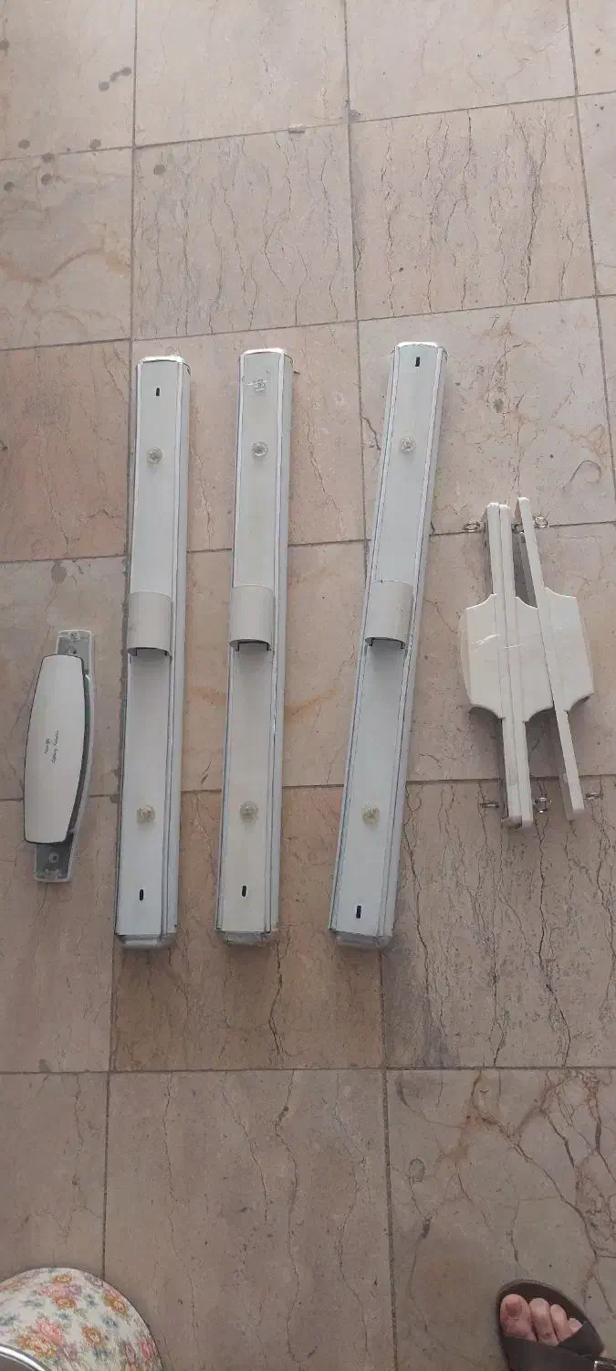 تعدادی قاب مهتابی دیواری|لامپ و چراغ|اصفهان, کوی گلزار|دیوار