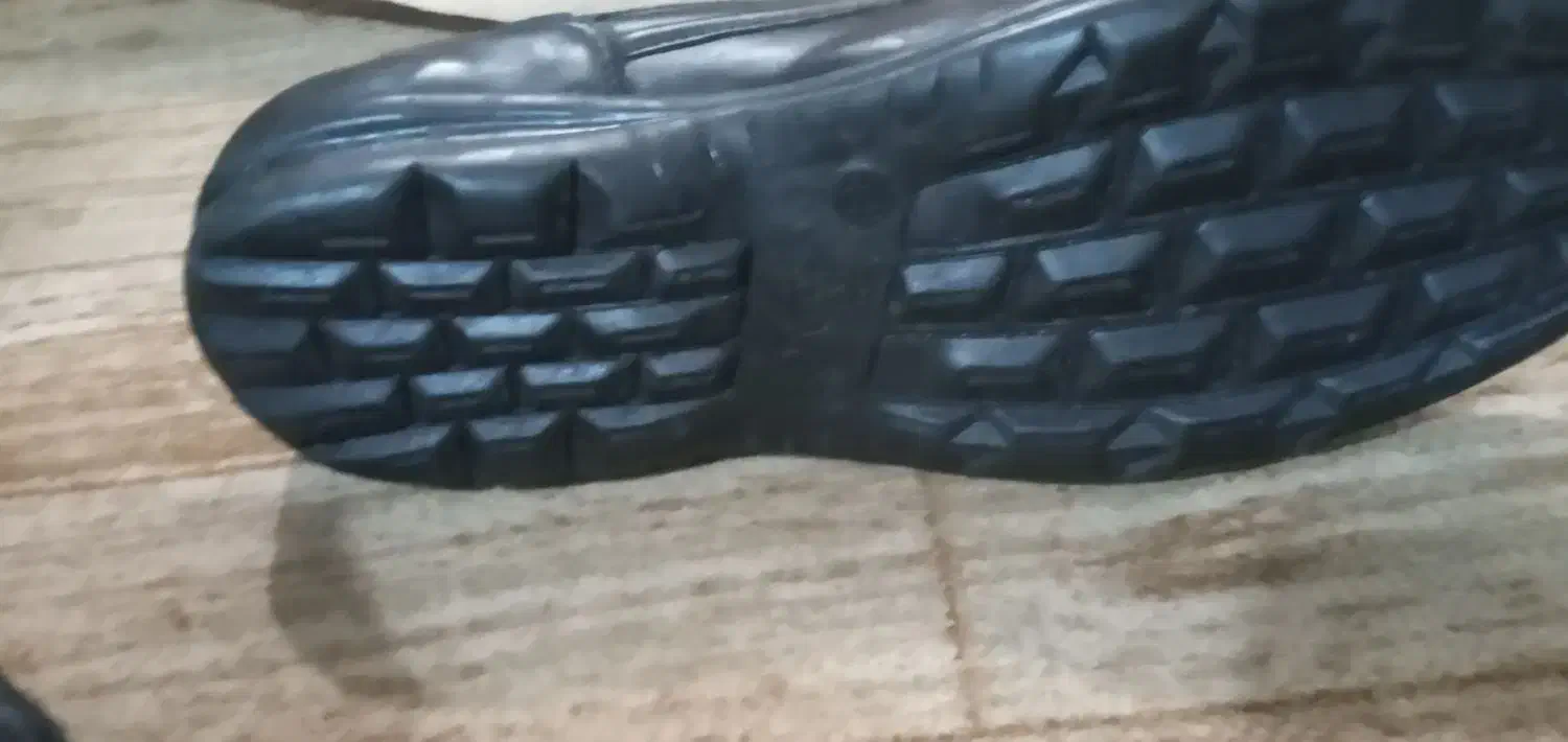 کفش ۴۴|کیف، کفش، کمربند|فومن, |دیوار