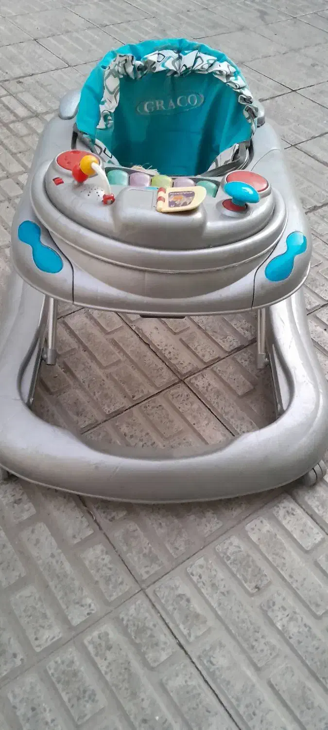 رورورک و صندلی ماشین کودک|کالسکه و لوازم جانبی|اندیشه, اندیشه فاز ۱|دیوار