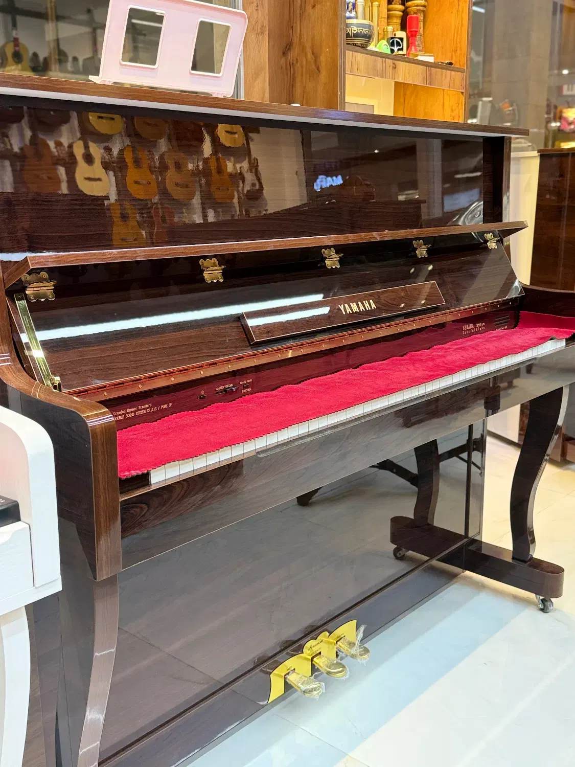 پیانو یاماها طرح اکوستیک (پرنسا پن)|پیانو، کیبورد، آکاردئون|اهواز, زوویه ۲|دیوار