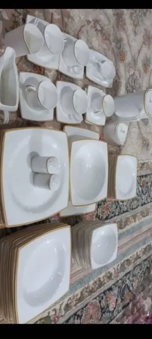 به علت مهاجرت هر وسیله ای یک تومن|مجسمه، تندیس، ماکت|مرادلو, |دیوار