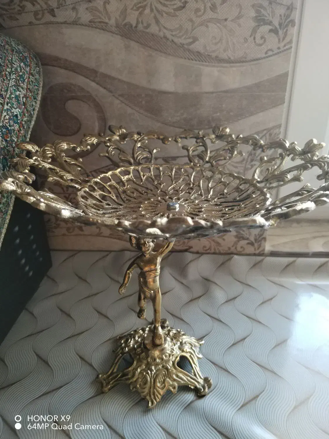 شیرینی خوری برنزی|ظروف سرو و پذیرایی|شبستر, |دیوار