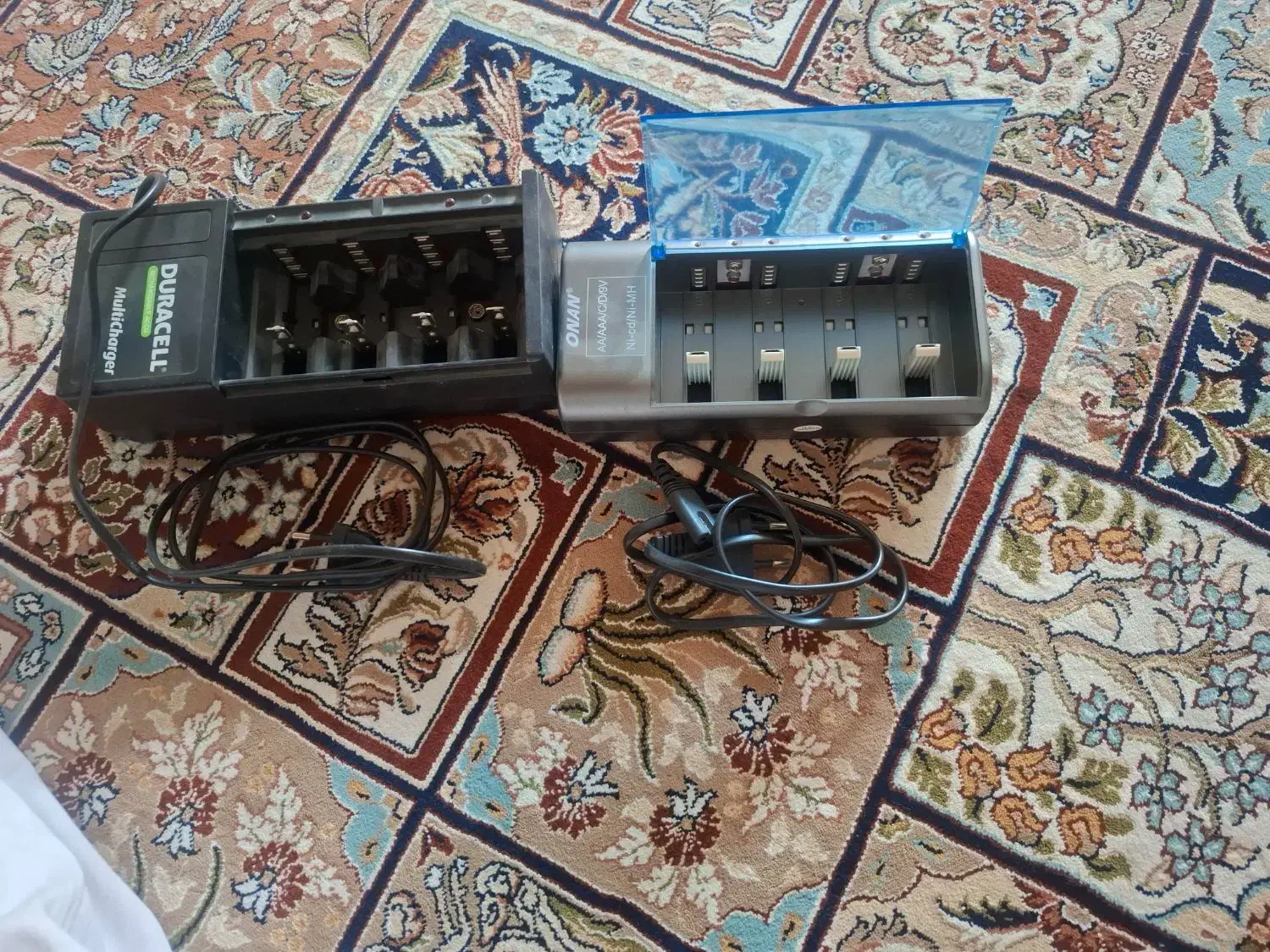 دو عدد شارژ کن باطری های قلمی و کتابی 9 ولت|سایر لوازم برقی|اصفهان, شاهد|دیوار