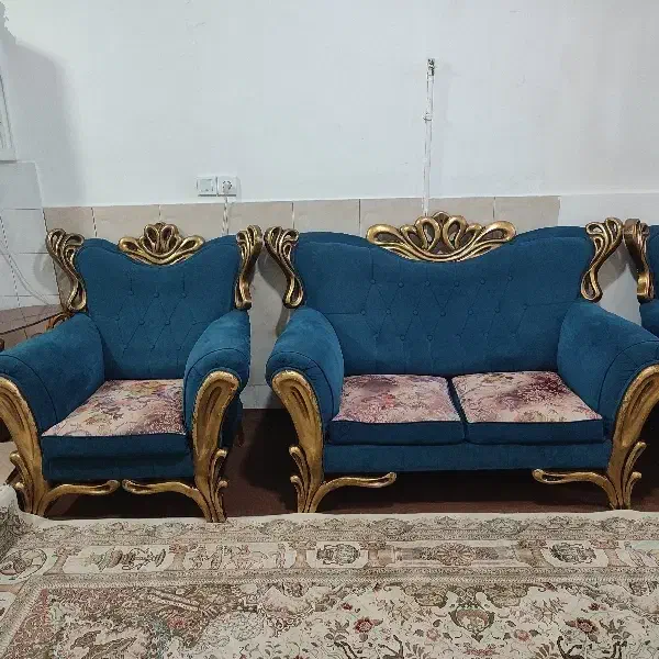 مبل۸ نفره بادوام بادوعسلی کوچیک ویه عسلی بزرگ|مبلمان خانگی و میز عسلی|بهارستان, |دیوار