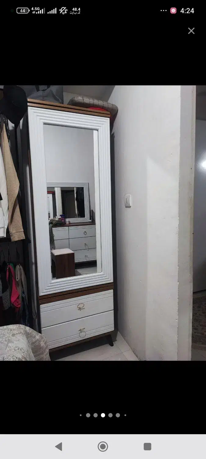 چوب لباسی آینه دار با دو کشو زیر جدا میشه|جاکفشی، کمد، دراور|کرج, گلشهر|دیوار