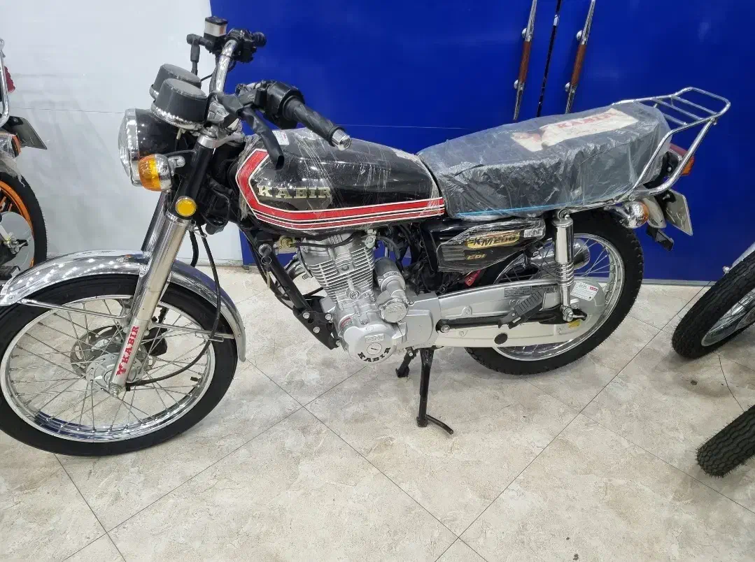 هندا ۲۰۰ کبیر|موتورسیکلت|رشت, پاره بیجار|دیوار