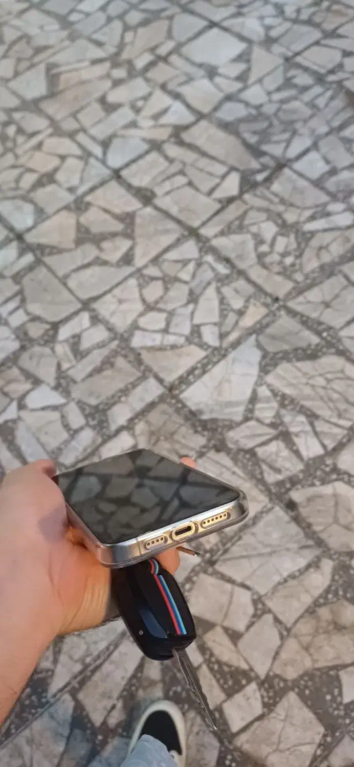 آیفون ۱۵ پرو مکث ۲۵۶ ch تیتانیوم|موبایل|نوشهر, |دیوار