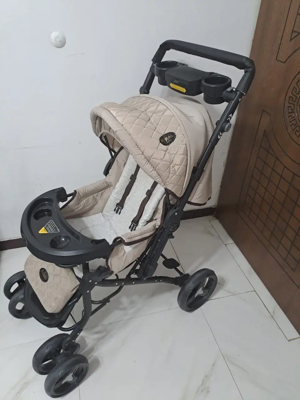 فروش کالسکه،کریر و روروئک|کالسکه و لوازم جانبی|شاهینشهر, شهرک هشت بهشت|دیوار