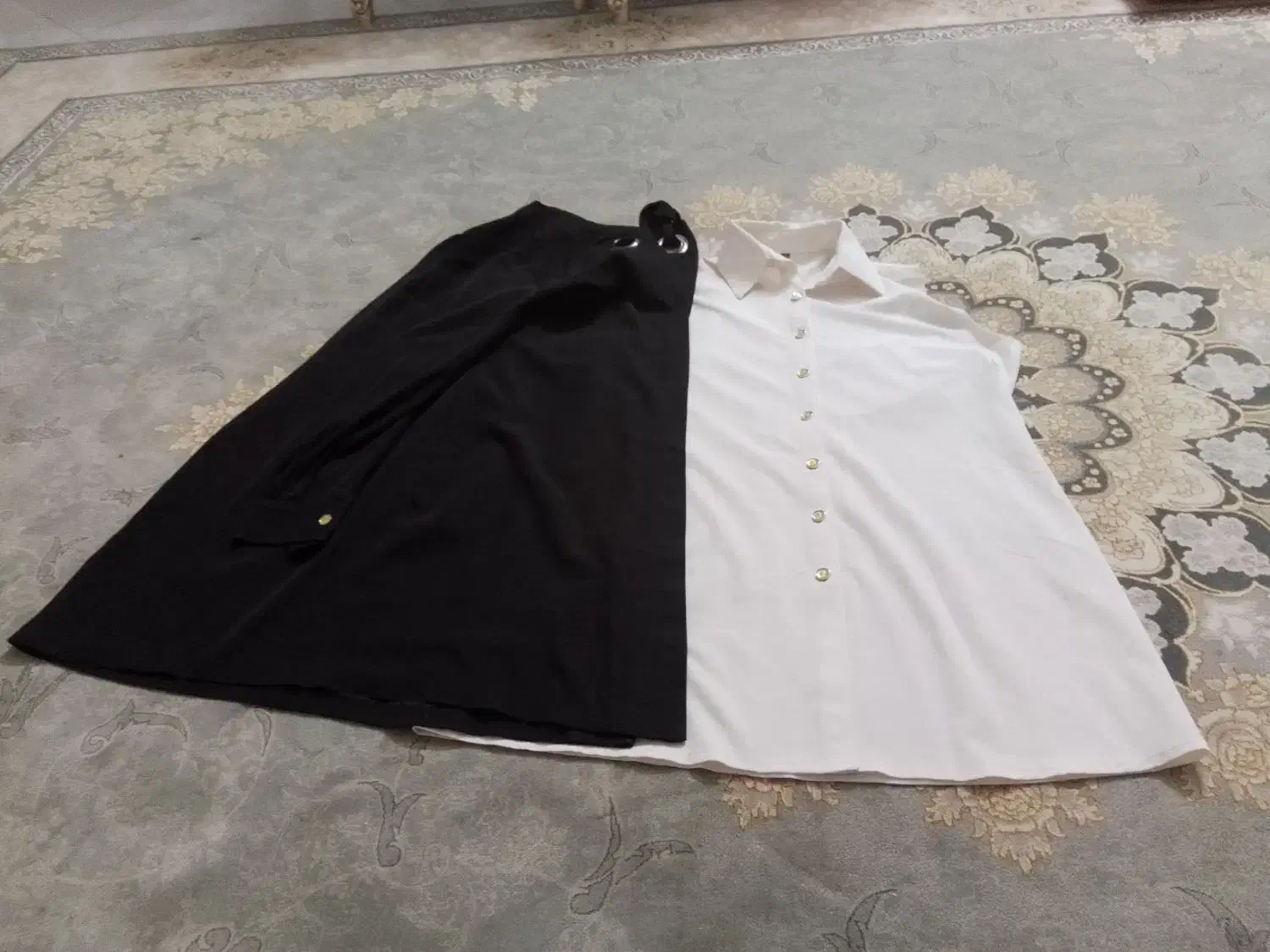 لباس و شال|لباس|شازند, |دیوار