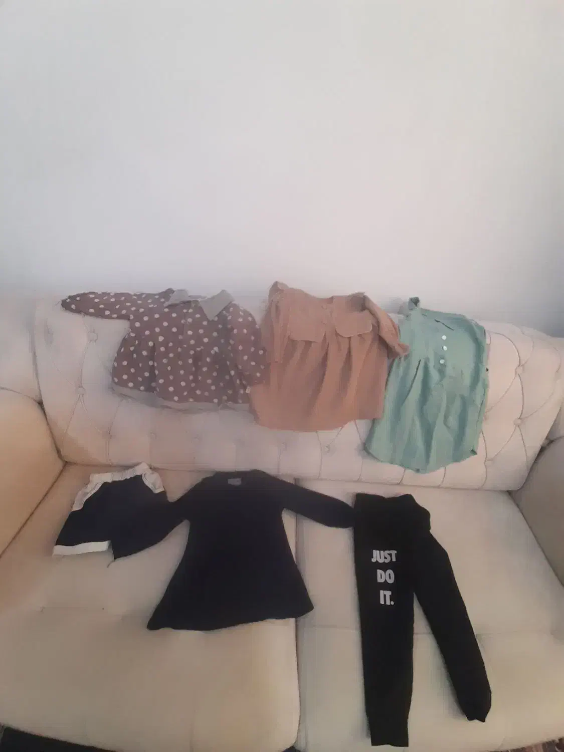 چند تیکه لباس بچه|کفش و لباس بچه|یاسوج, |دیوار