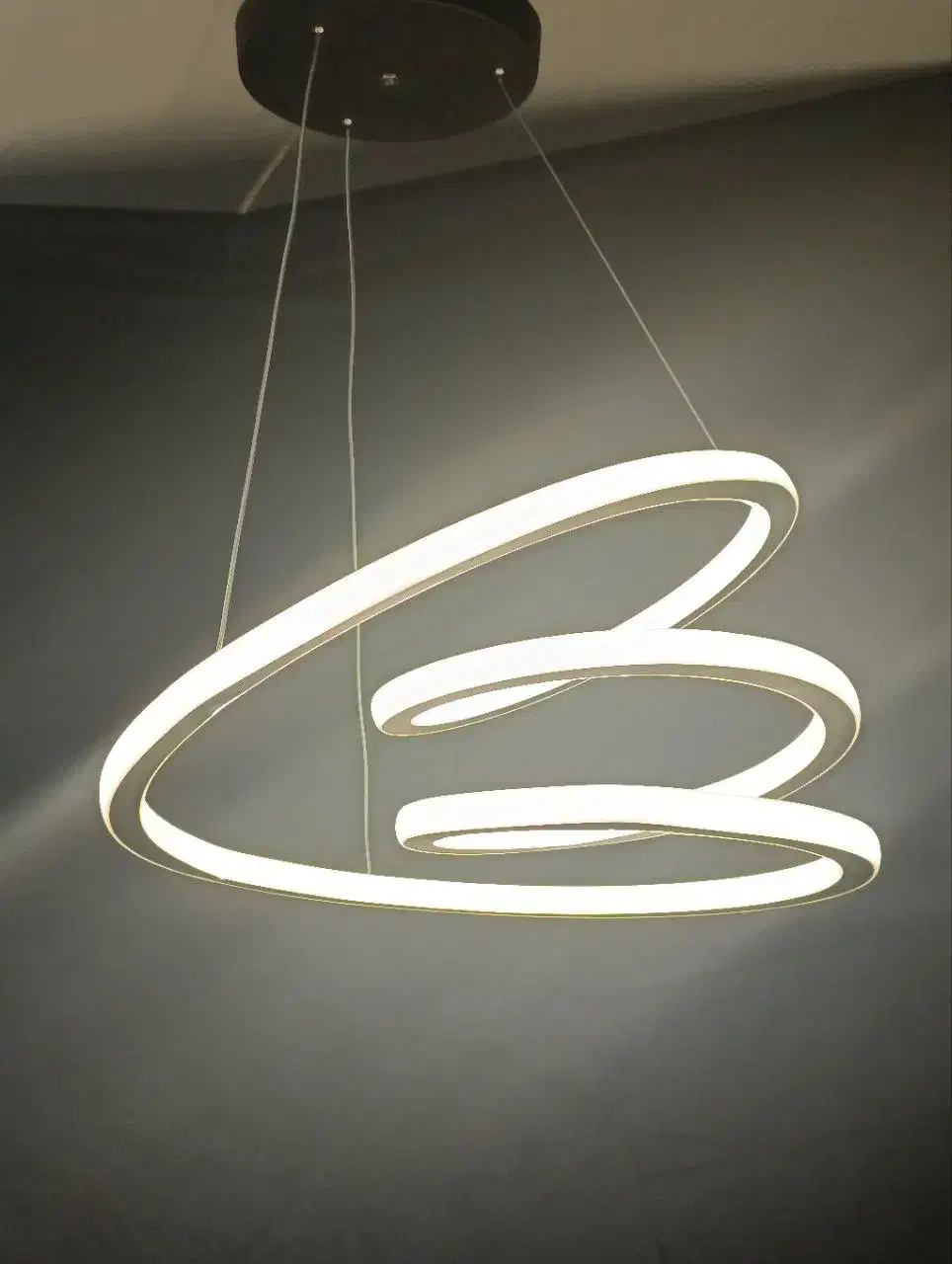 فروش ویژه آویز مدرن (نئونی)|لوستر و چراغ آویز|اصفهان, ملاصدرا|دیوار