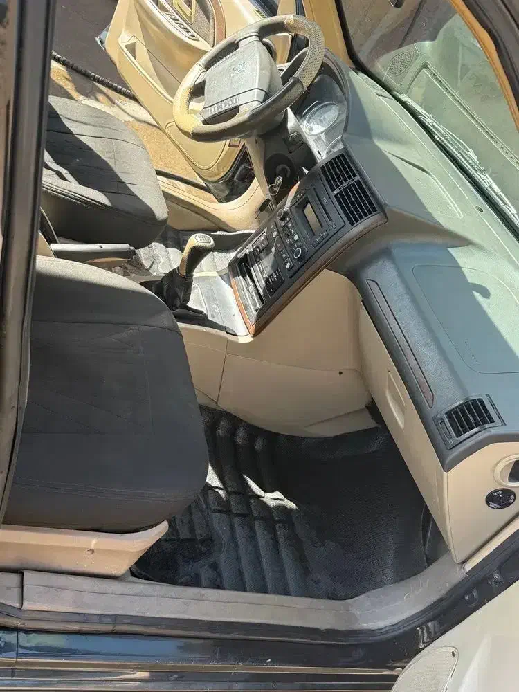 پژو پارس مشکی|خودرو سواری و وانت|نیشابور, کوی فرهنگیان|دیوار