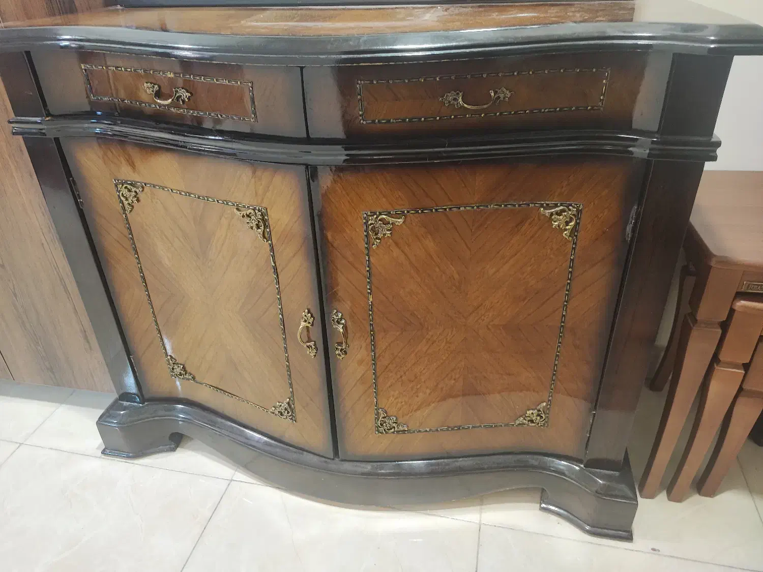 میز و آینه کنسول|بوفه، ویترین، کنسول|مشهد, فرهنگیان (شهرک غرب)|دیوار