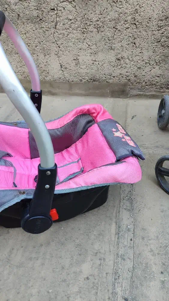 لوازم کودک|کالسکه و لوازم جانبی|مشهد, سرافرازان|دیوار