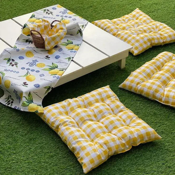 تشکچه ها رنگی و ساده|رختخواب، بالش، پتو|ارومیه, |دیوار