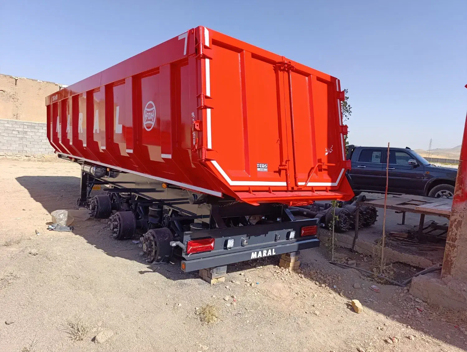 تریلی سازی یاسین صنعت|ماشین‌آلات صنعتی|بهار, |دیوار