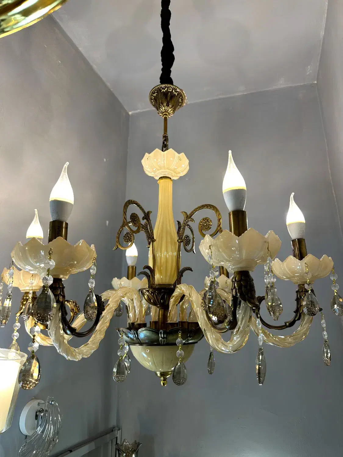 لوستر با پایین تر قیمت بازار گالری روشنا|لوستر و چراغ آویز|مشهد, ولیعصر (شهرک غرب)|دیوار