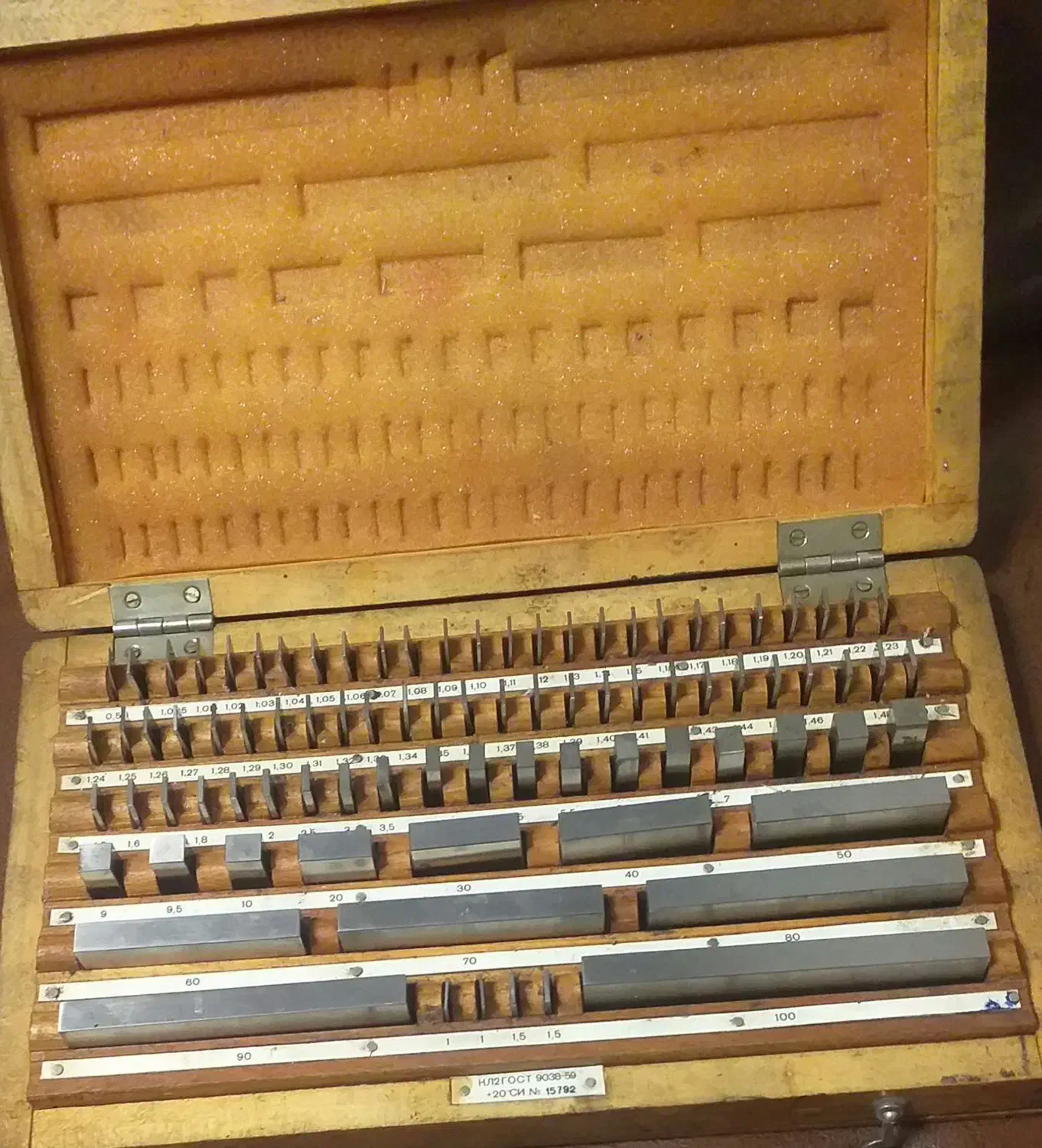 راپورتر وکولیس قالبسازی|ابزارآلات|تهران, زیبادشت|دیوار