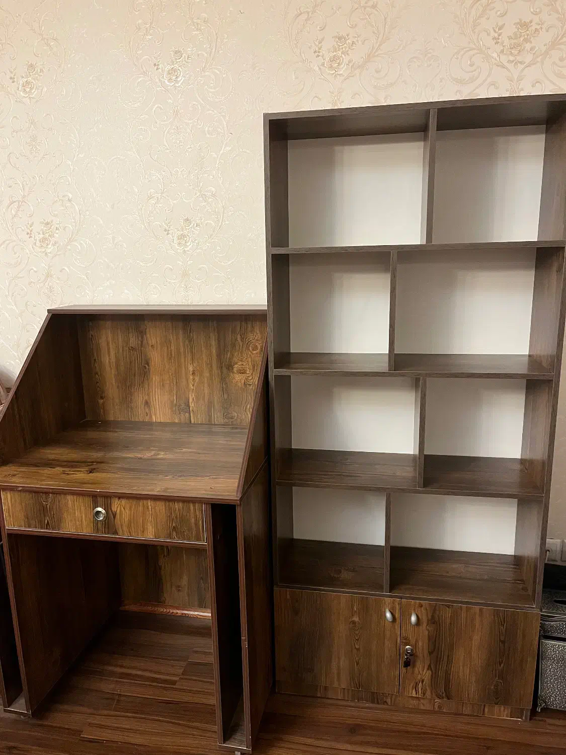 کتابخانه و میز کامپیوتر میز تحریر یا کانتر|میز تحریر و کامپیوتر|تهران, علم و صنعت|دیوار