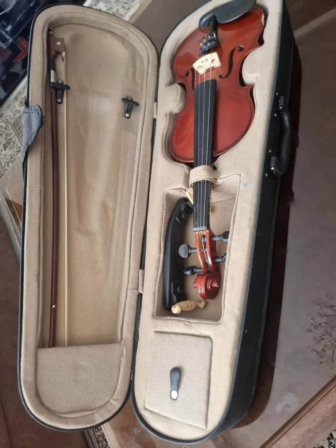 ویولن|ویولن|اصفهان, خواجو|دیوار