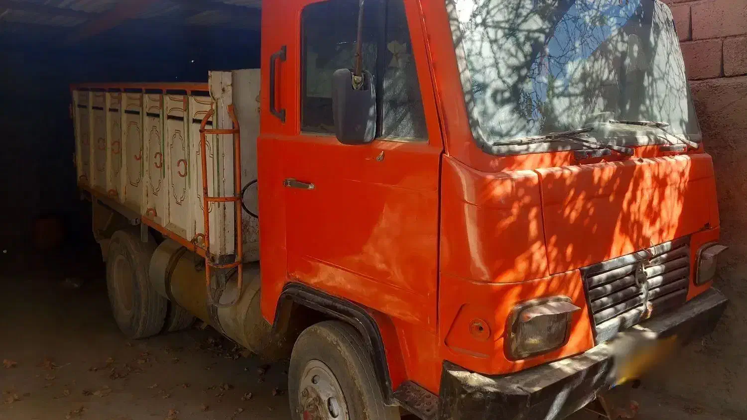 آذرخش|خودرو سنگین|خاش, |دیوار