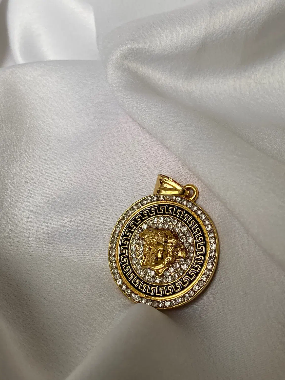 مدال ورساچه طرح طلا|بدلیجات|تهران, میدان ولیعصر|دیوار