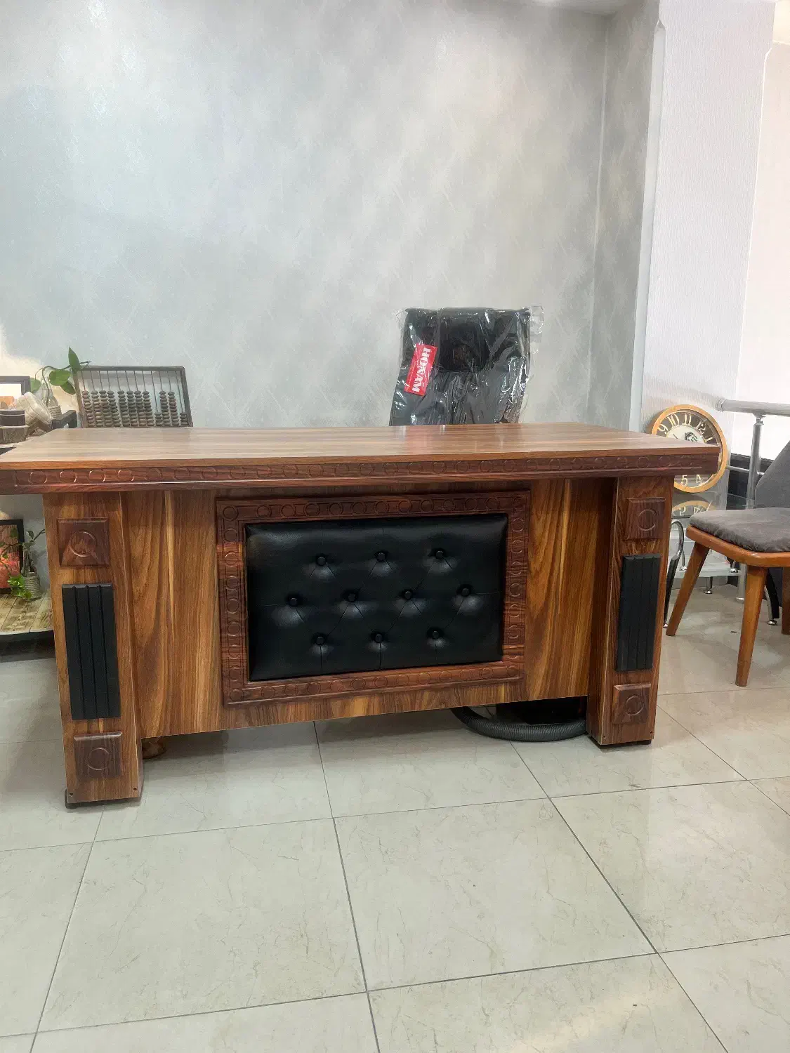 میز مدریت نو|مبلمان اداری|تبریز, |دیوار