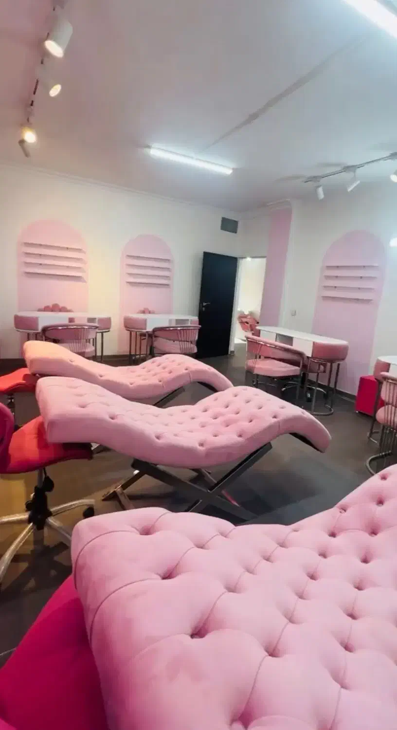 اجاره صندلی فرصتی ویژه برای آرایشگران حرفه‌ای|استخدام درمانی، زیبایی، بهداشتی|اصفهان, جلفا|دیوار